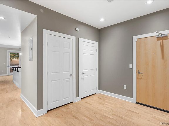 3rd image of 1630 N Clarkson Street #110