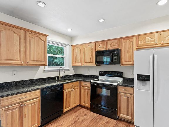 5th image of 7660 Turnbrook Dr