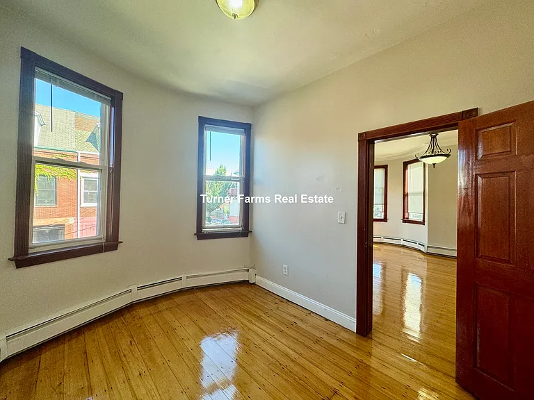 19 Monmouth St #2 — Photo 6