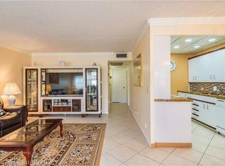 2043 Cornwall #C, Boca Raton, FL 33434