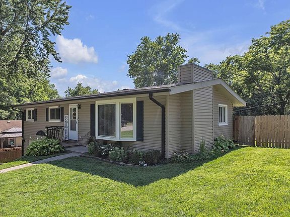 3rd image of 3806 N 25th Ter