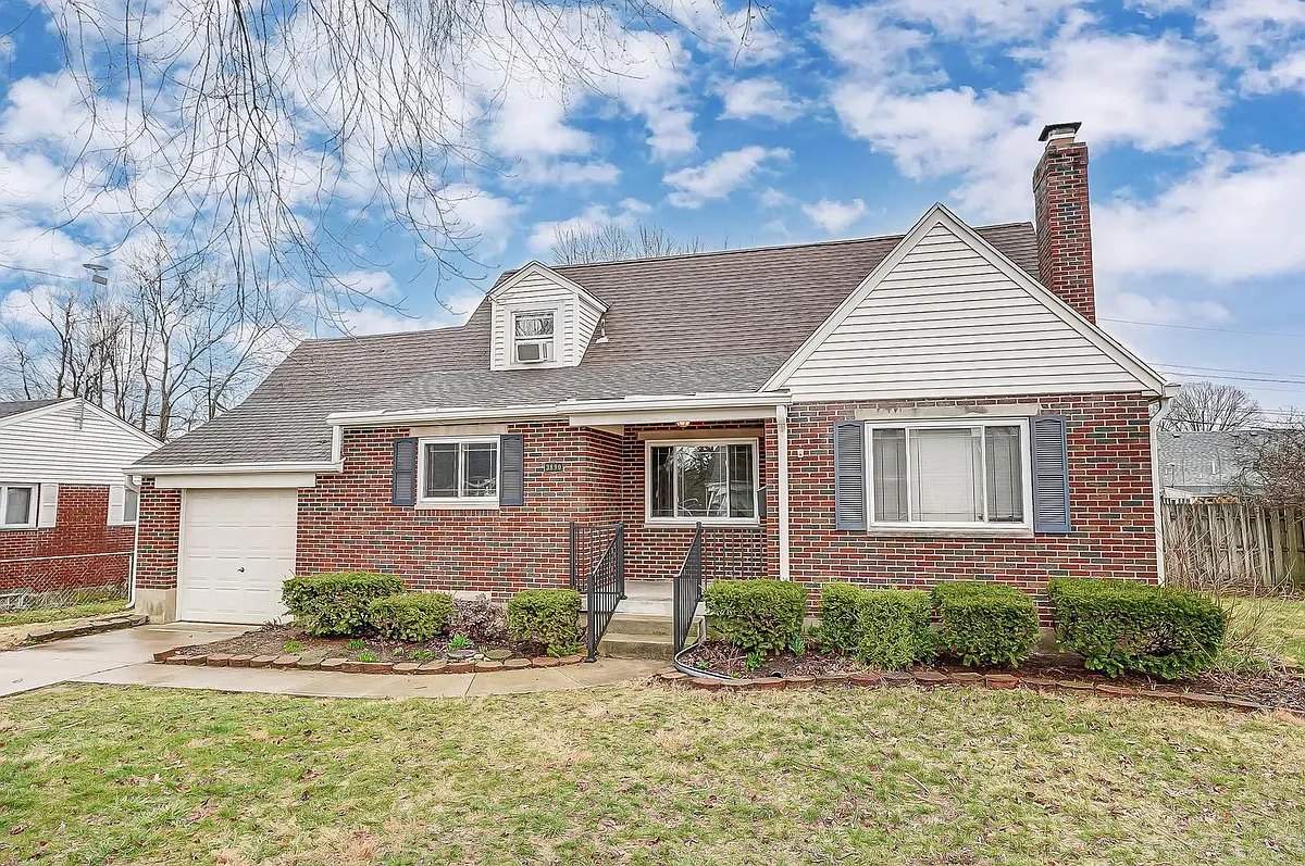 Building Photo - 3890 Villanova Dr
