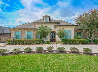 104 New Hope Rd, Belle Chasse, LA 70037