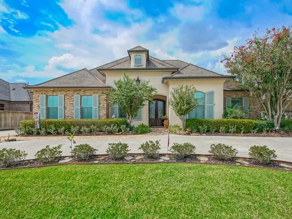 104 New Hope Rd, Belle Chasse, LA 70037