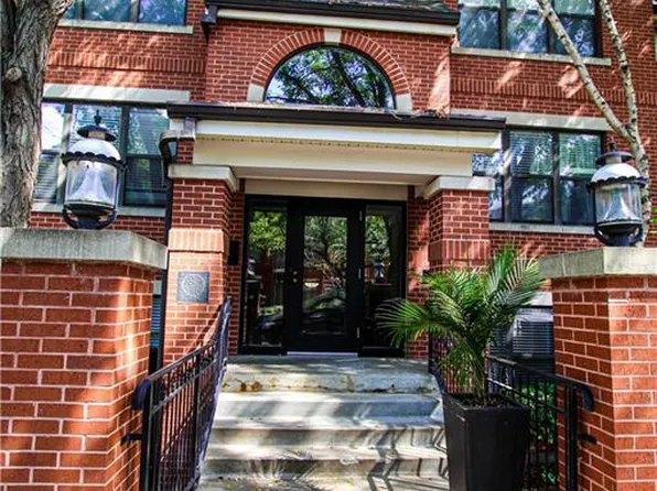 925 Washington St APT 203, Kansas City, MO 64105