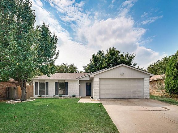 2nd image of 2020 Pennington Dr