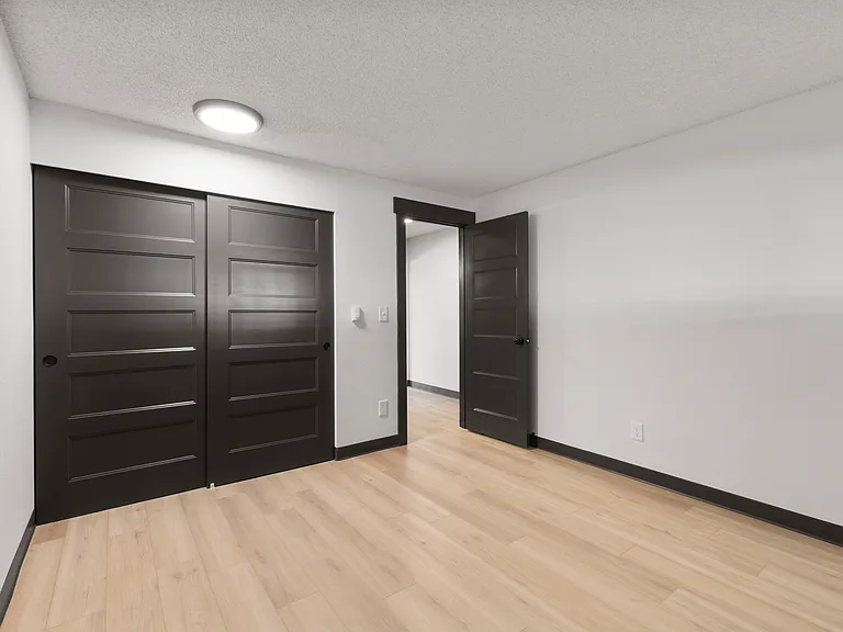 Baycrest Apartments — Photo 16