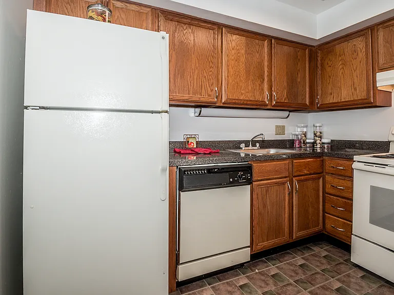 Pickering Run Apartments — Photo 8