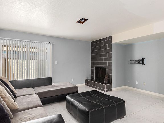 5th image of 16041 N 31st St Unit 2