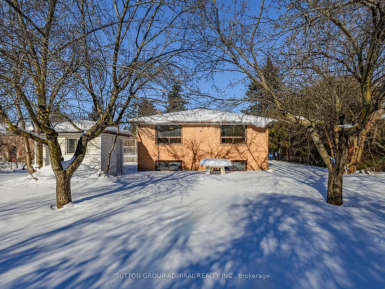 129 Crestwood Rd #UPPER — Photo 27