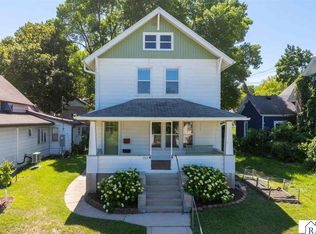 707 N 4th St, Mankato, MN 56001