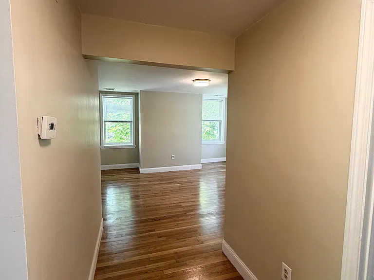 117 Arlington St #B — Photo 11