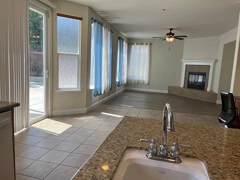 1760 Anastasia Dr — Photo 8