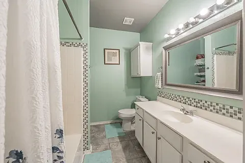 5119 Draper St — Photo 15