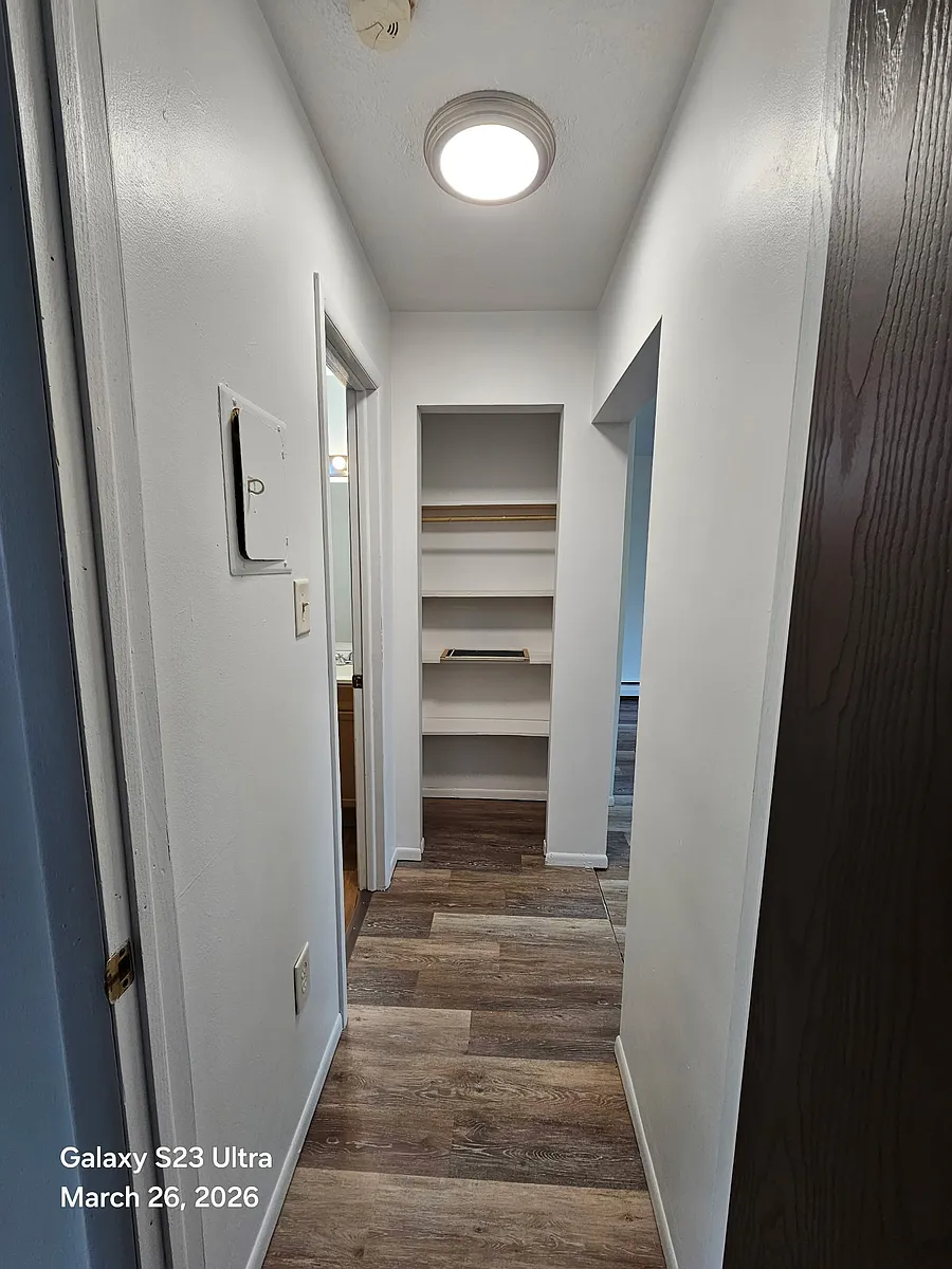 Building Photo - 1812 S Braddock Ave #101