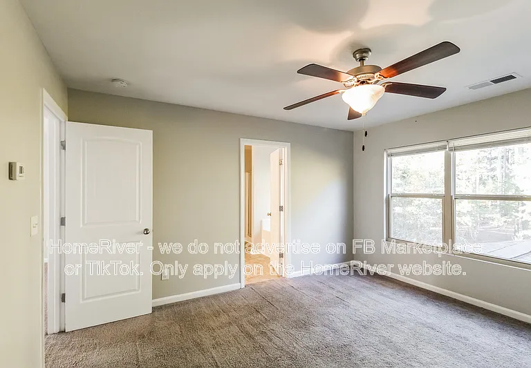 212 Daisy Cir — Photo 5