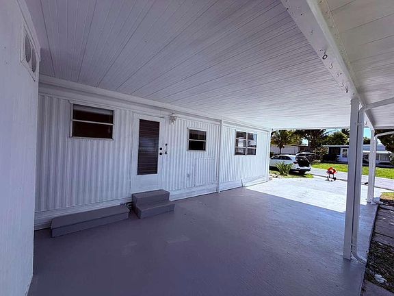 4th image of 8864 Kings Drive