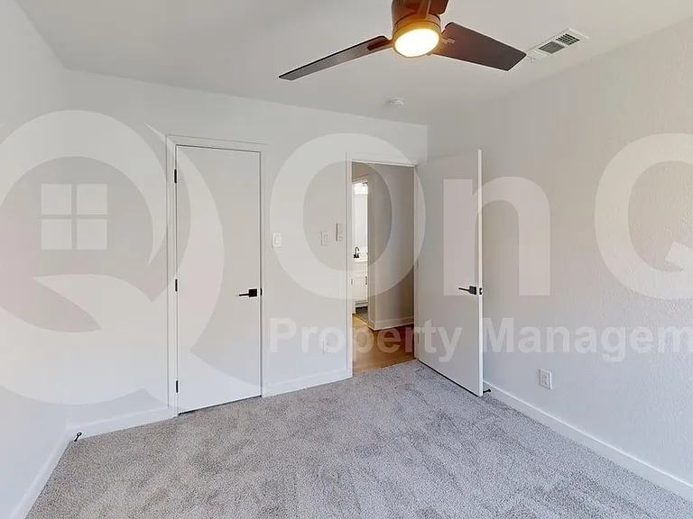 1028 Aviary — Photo 17