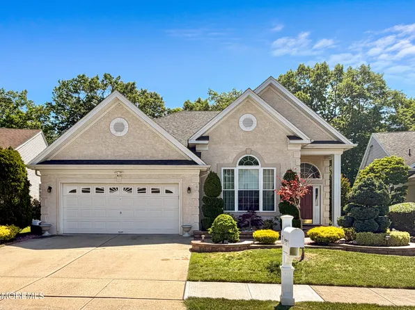 11 Sawgrass Street, Jackson, NJ 08527