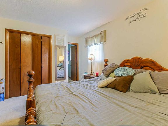 3rd image of 6117 S Apopka Dr
