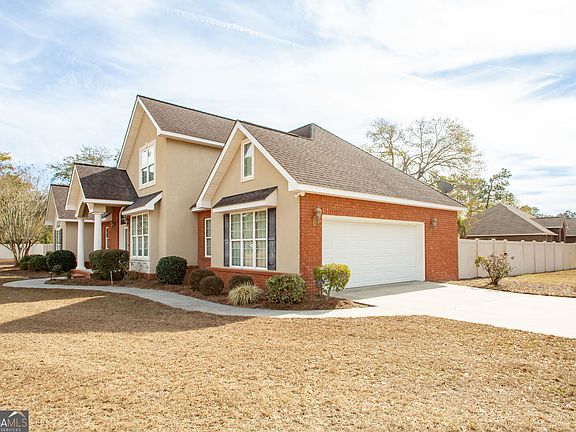 4th image of 4150 Central Ave