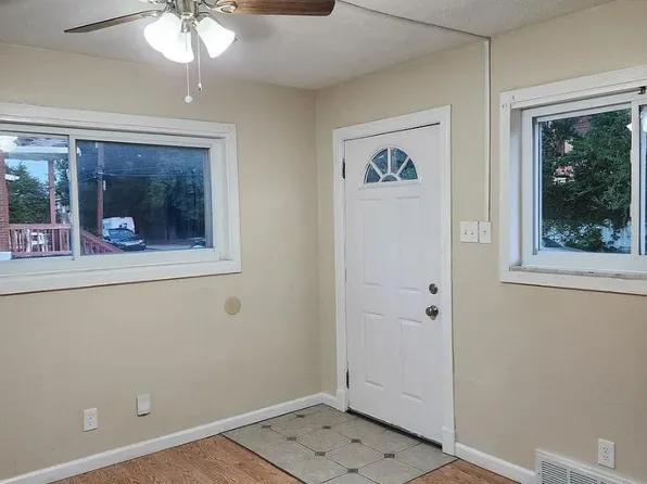 3115 Henrietta St, Saint Louis, MO 63104