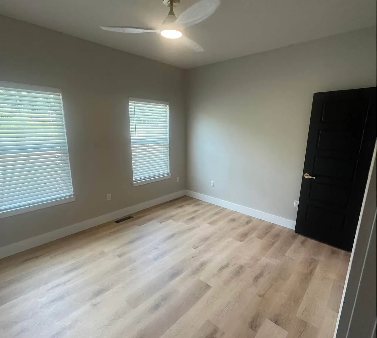 1113 Dahl Road - 1 — Photo 2