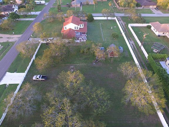Aerial back yard/vacant lots