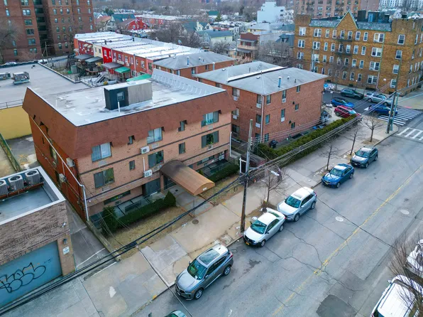 1910 Avenue V image 17 of 19