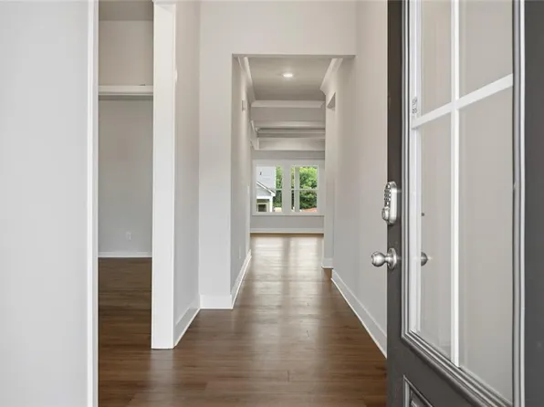 215 Cantrell View Ct, Cartersville, GA 30120