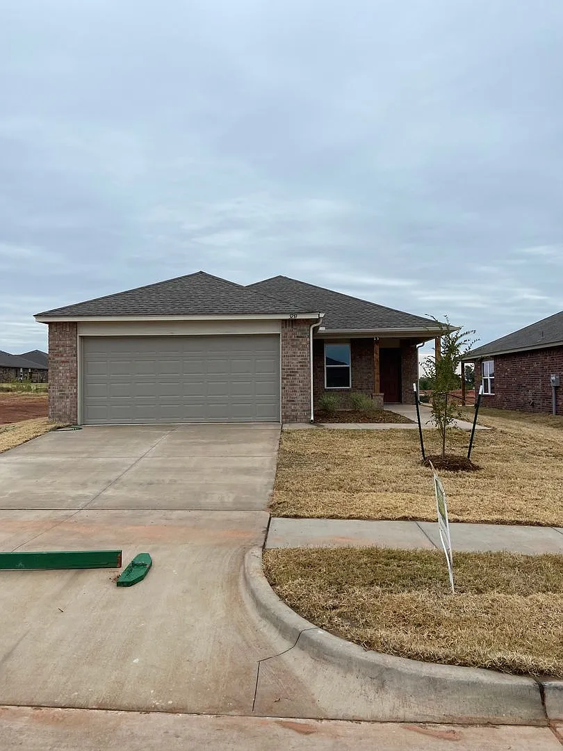 Available Now | Charming 3-Bedroom, 2-Bath Home in Tuttle — Photo 3
