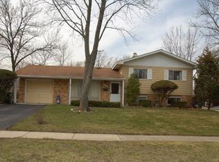 430 Westview St, Hoffman Estates, IL 60169
