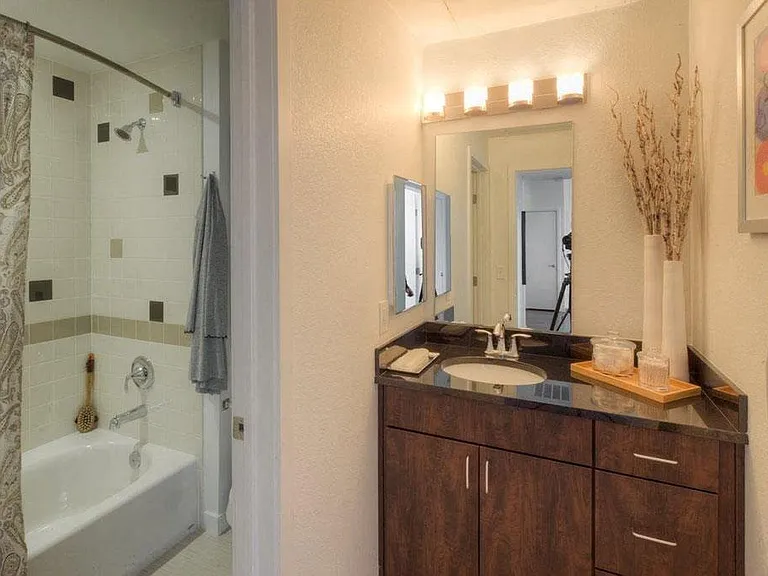 Greenbelt Apartments — Photo 9