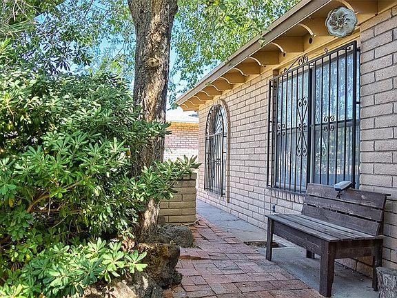 3rd image of 2808 Penwood Dr