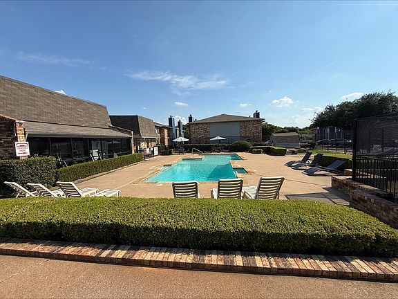 4th image of 1901 Eastchase Pkwy #107