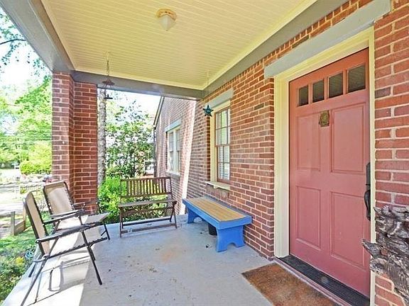 2nd image of 412 Hilldale Dr