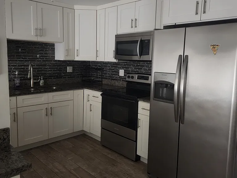 2317 N Neva Ave #304A — Photo 2