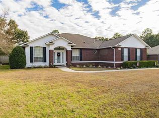 2409 Bowling Green Way, Cantonment, FL 32533