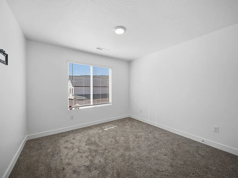 1677 S Cedar Mesa Dr — Photo 23