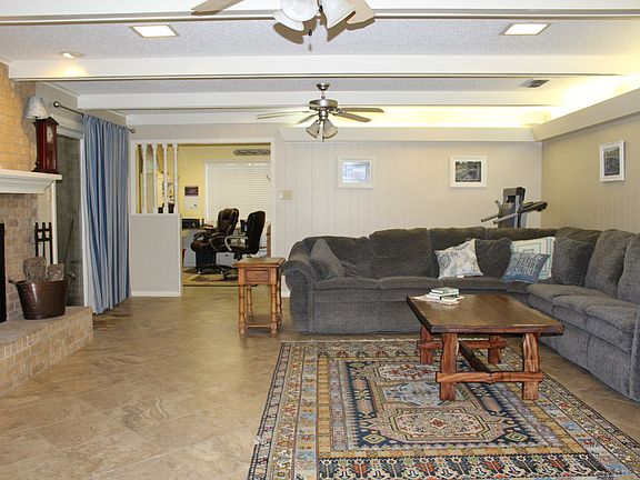 3rd image of 135 County Road 5025