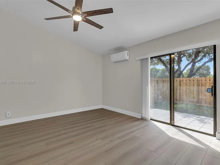 11061 NW 38th Pl — Photo 21