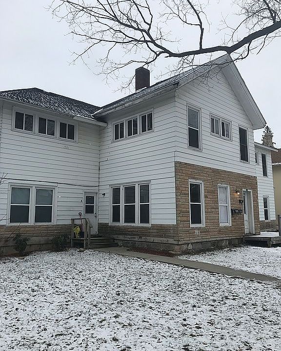 2nd image of 120 S Stewart Ave