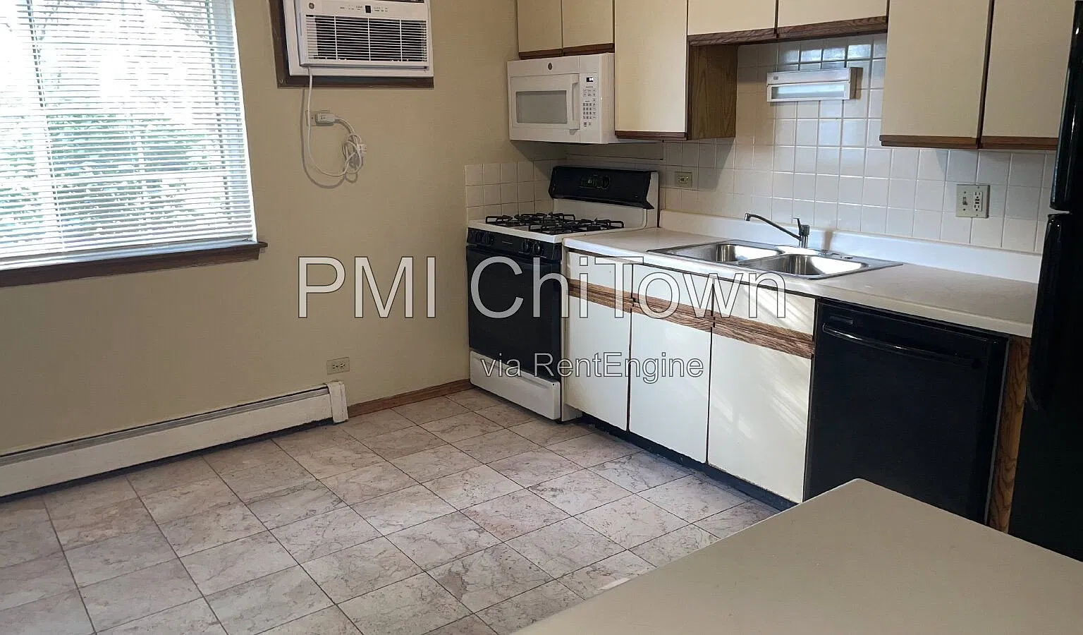 2 bed, 1.0 bath, $1,650 — Photo 4