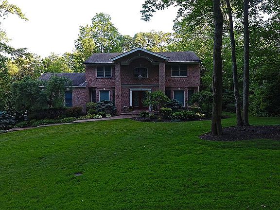 2nd image of 8 Randolph Dr