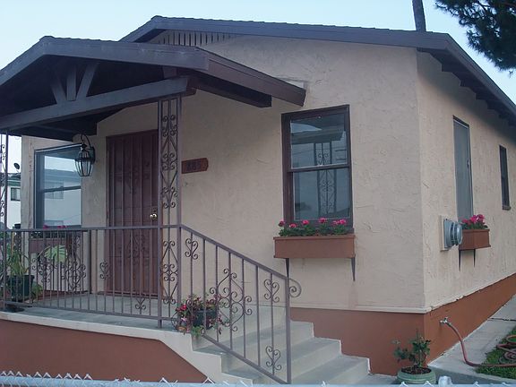 Small freestanding House