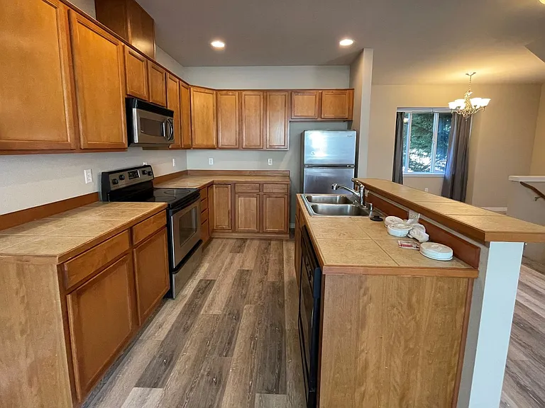229 Dorn Ave #C101 — Photo 4