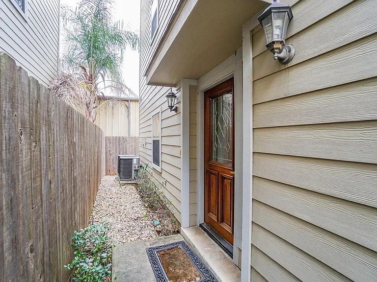 5730 Kansas St #B — Photo 3