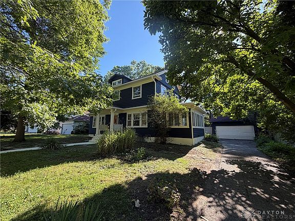 4th image of 1454 N Euclid Ave