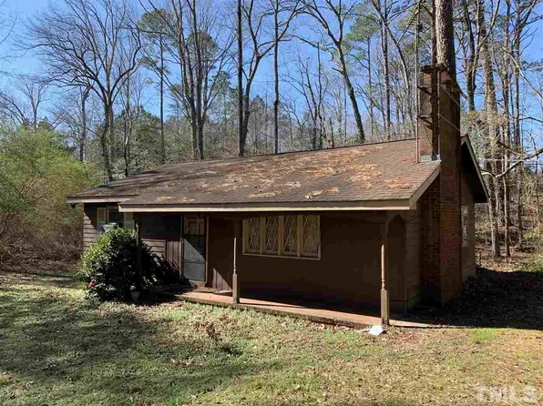 61 Parkwood Ln, Lillington, NC 27546