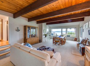13901 Silven Ave NE, Bainbridge Island, WA 98110